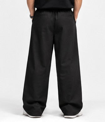 STRAIGHT FIT BAGGY TROUSER