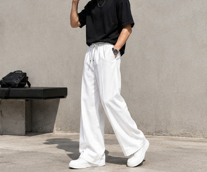 STRAIGHT FIT BAGGY TROUSER